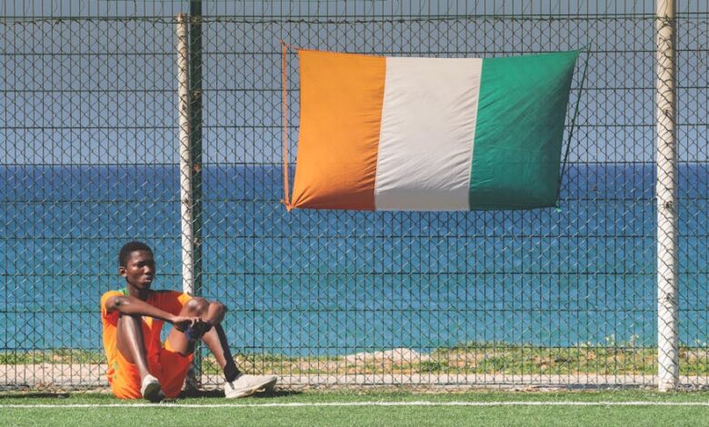 ماذا يفعل وليد الركراكي في قطر؟